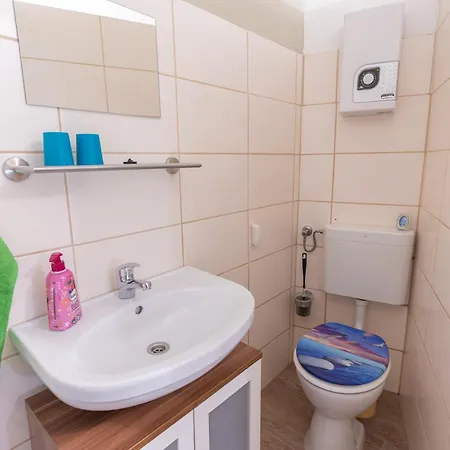 Baatz * ليهنين